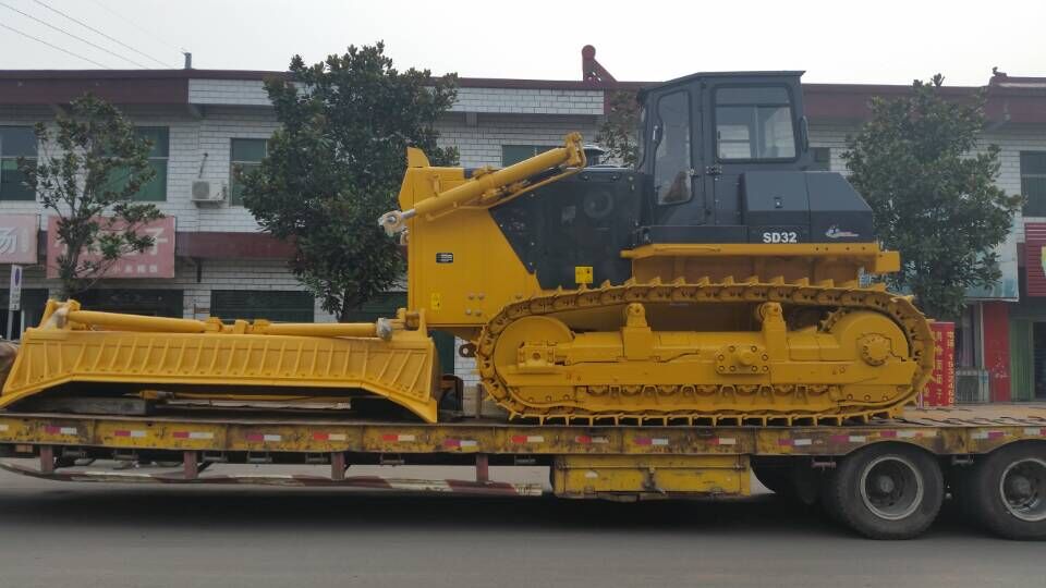 河南山推義煤石豪礦SD320推土機交車現(xiàn)場