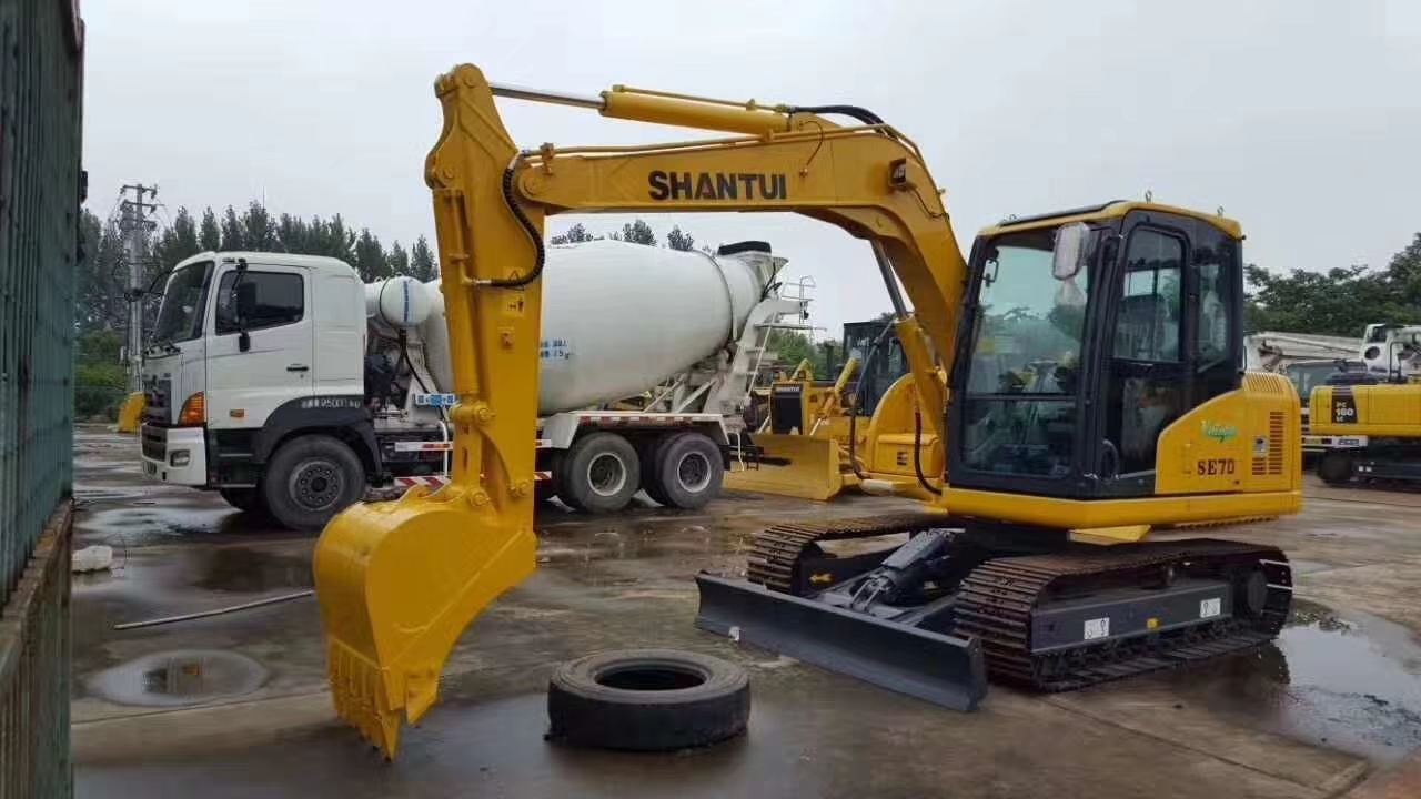 山推挖掘機