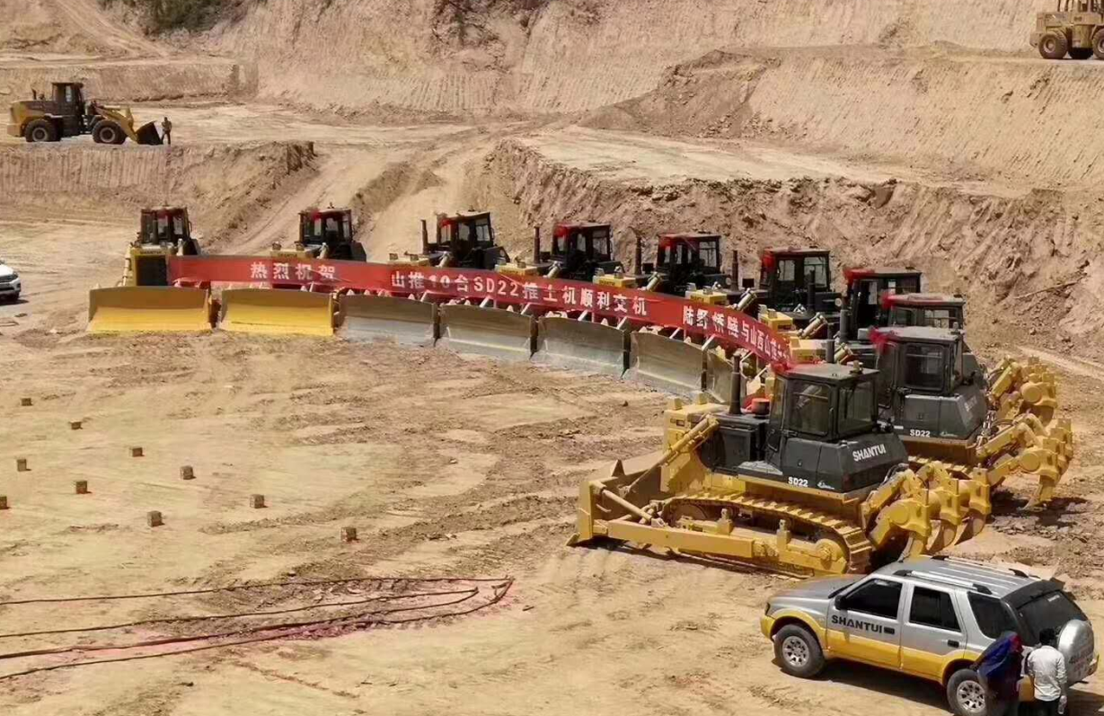 山推10臺SD22推土機順利交車，河南山推分享