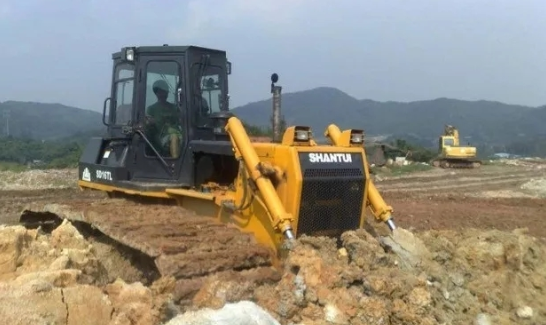 山推16推土機