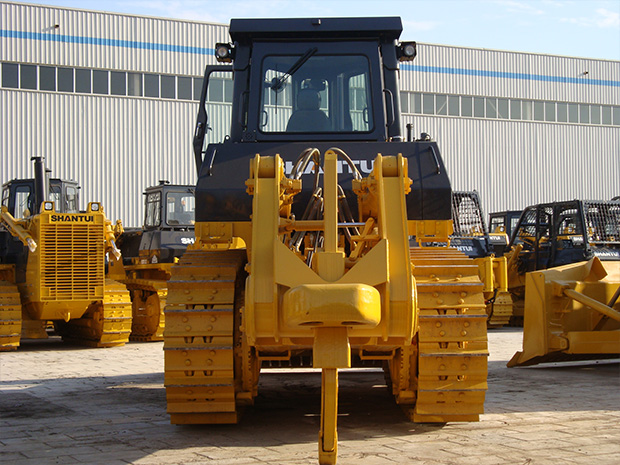 SD42-3 標(biāo)準(zhǔn)型推土機(jī) SD42-3 標(biāo)準(zhǔn)型推土機(jī)