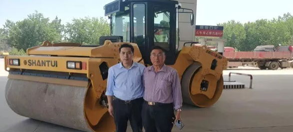 山推壓路機