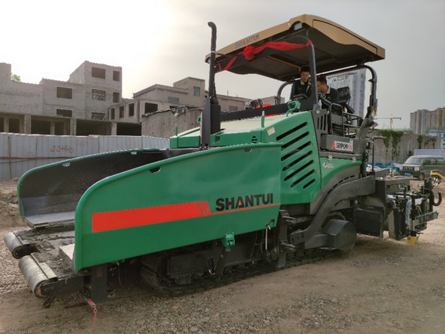 山推SRP09-C5攤鋪機 山推SRP09-C5攤鋪機